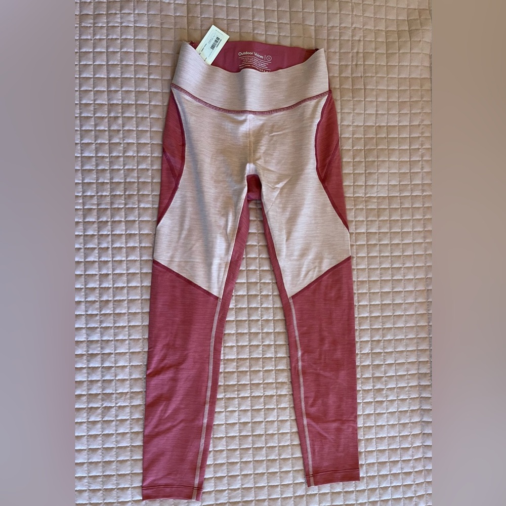 NWT - Outdoor Voices Core 3/4 Leggings - Pink sz Sm